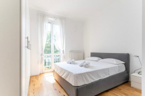 Bright Apartment 700m from Dergano M3